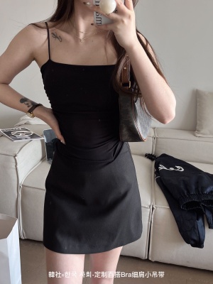 韩社百搭细肩小吊带带胸垫一体抹胸修身褶皱打底背心女外穿上衣潮