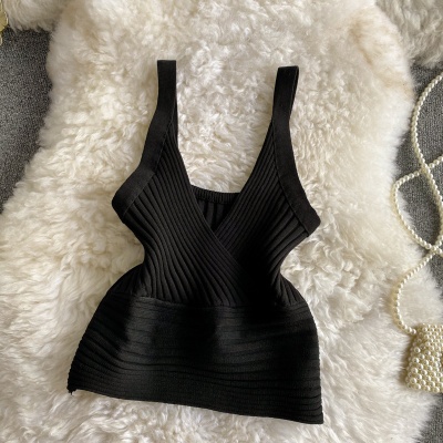 复古坑条针织背心V领内搭纯色高腰露背欧美街头短款修身吊带上衣