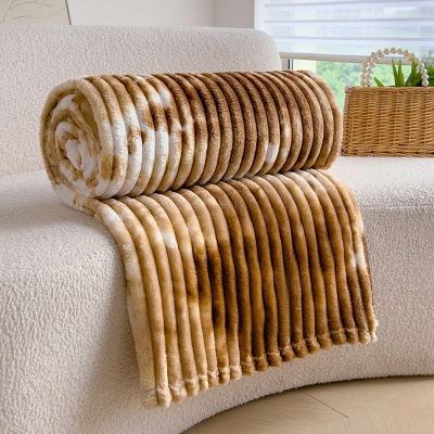 加厚毛毯牛奶绒珊瑚绒法兰绒午休空调毯沙发盖毯办公室礼品小毯子