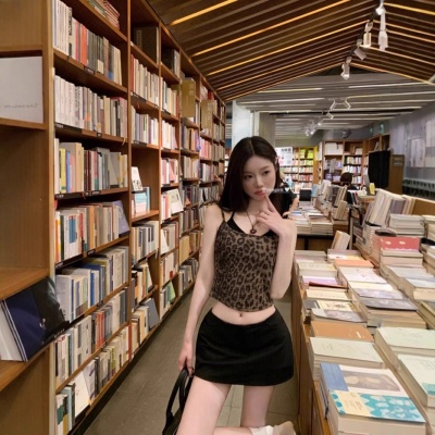 纯欲甜辣妹性感露背收腰显瘦吊带背心女带胸垫瑜伽服百搭健身上衣