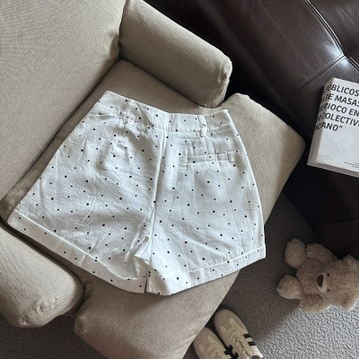 辣妹白色波点短裤夏季新款外穿薄款高腰A字显瘦休闲阔腿卷边热裤