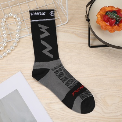 户外运动袜子男中筒骑行通用防滑吸汗透气速干袜山地车公路车长袜