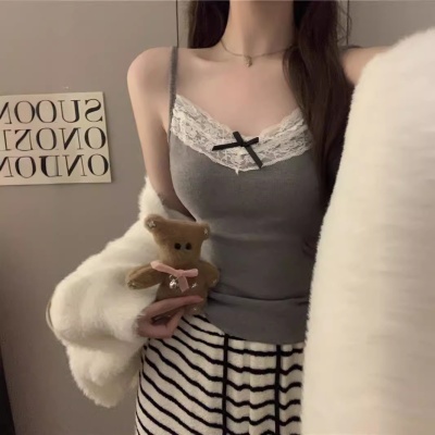 蕾丝吊带背心女2024春秋新款带胸垫一体纯欲修身显瘦内搭外穿上衣