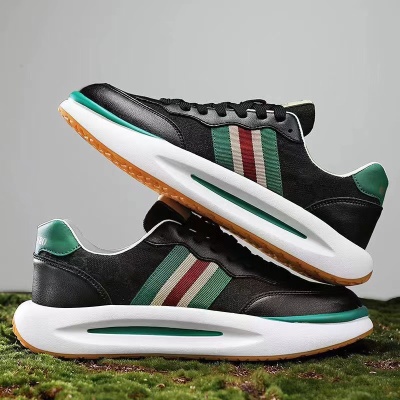 春季新款男士休闲鞋韩版百搭运动鞋户外轻便耐磨学生鞋透气男鞋子