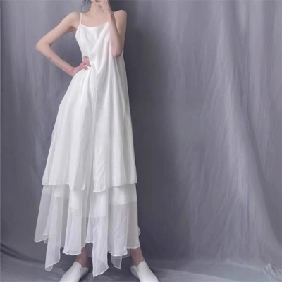 不规则飘逸吊带连衣裙女夏季设计感小众森系文艺范气质大摆长裙子