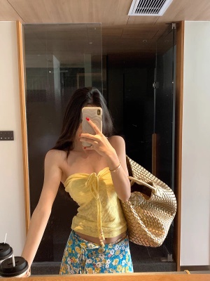 海边度假风套装法式抽绳抹胸背心上衣女夏季蓝色碎花半身裙两件套